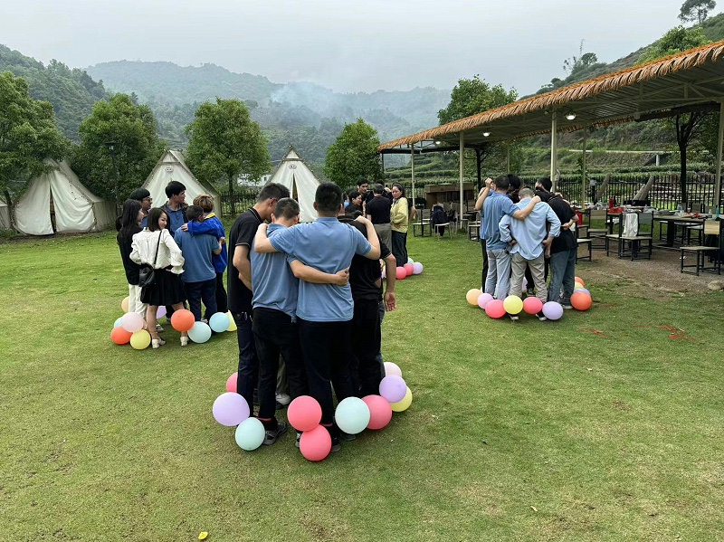 CX Team building: Team cohesion, passion overflowing CX Team building: Team cohesion, passion overflowing
